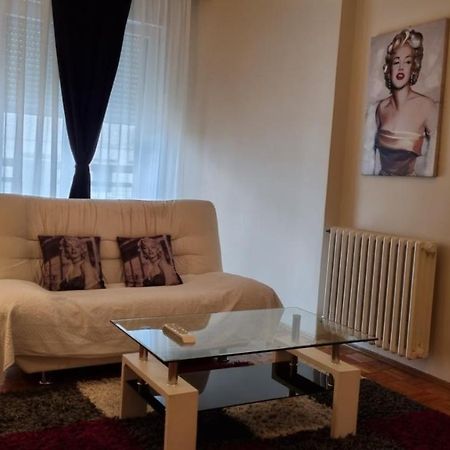 Slavija Square Apartments ベオグラード エクステリア 写真