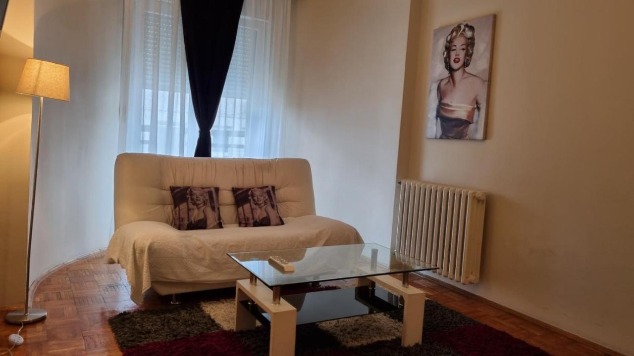 Slavija Square Apartments ベオグラード エクステリア 写真