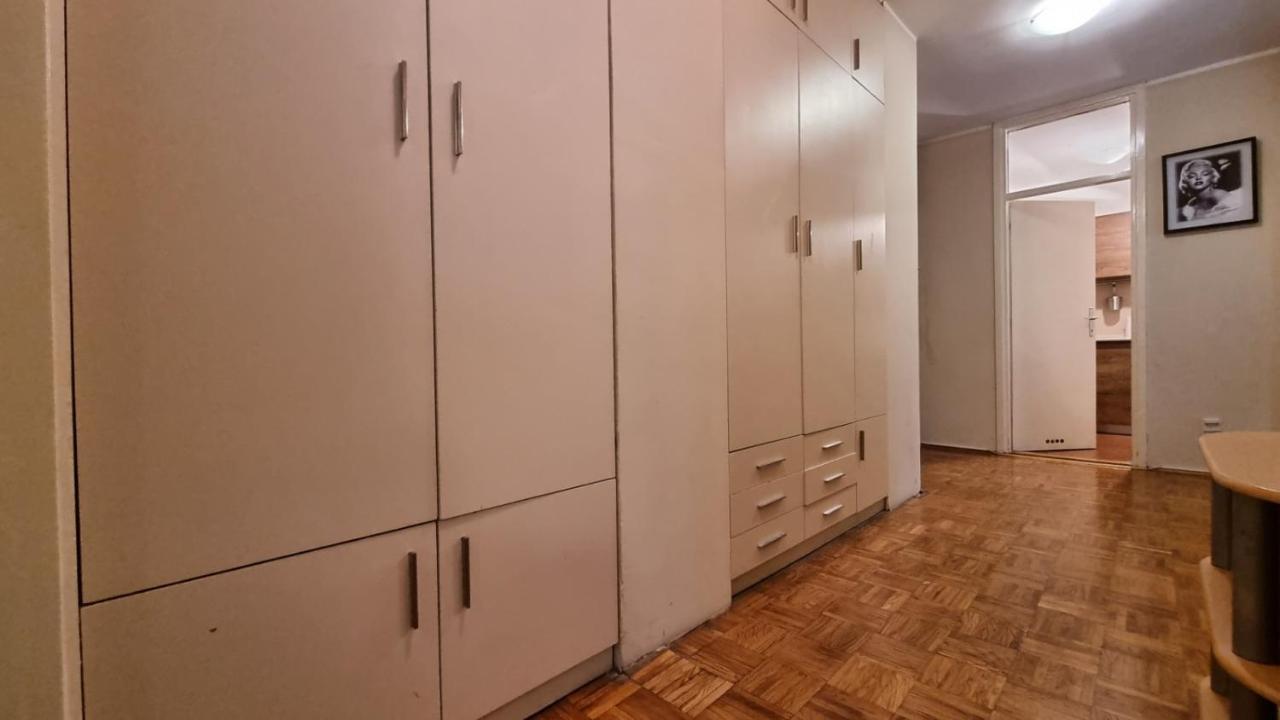 Slavija Square Apartments ベオグラード エクステリア 写真