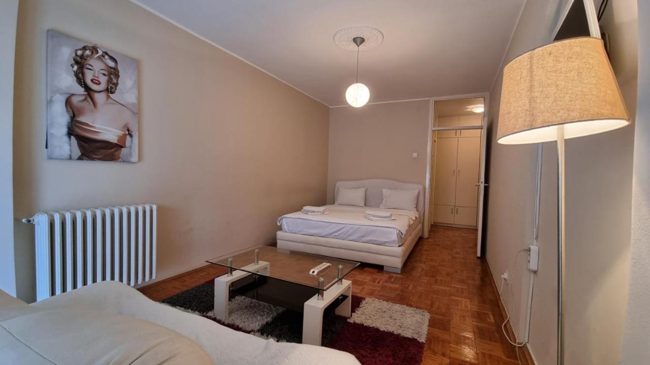 Slavija Square Apartments ベオグラード エクステリア 写真