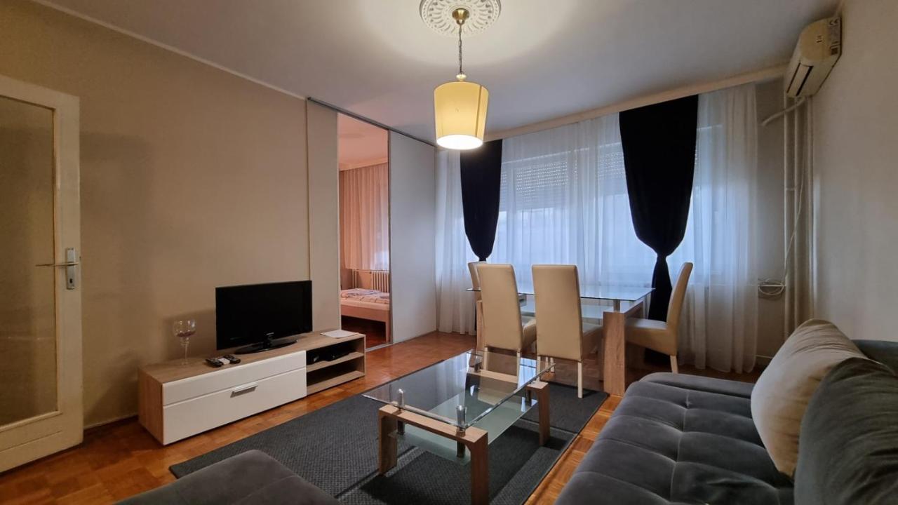 Slavija Square Apartments ベオグラード エクステリア 写真