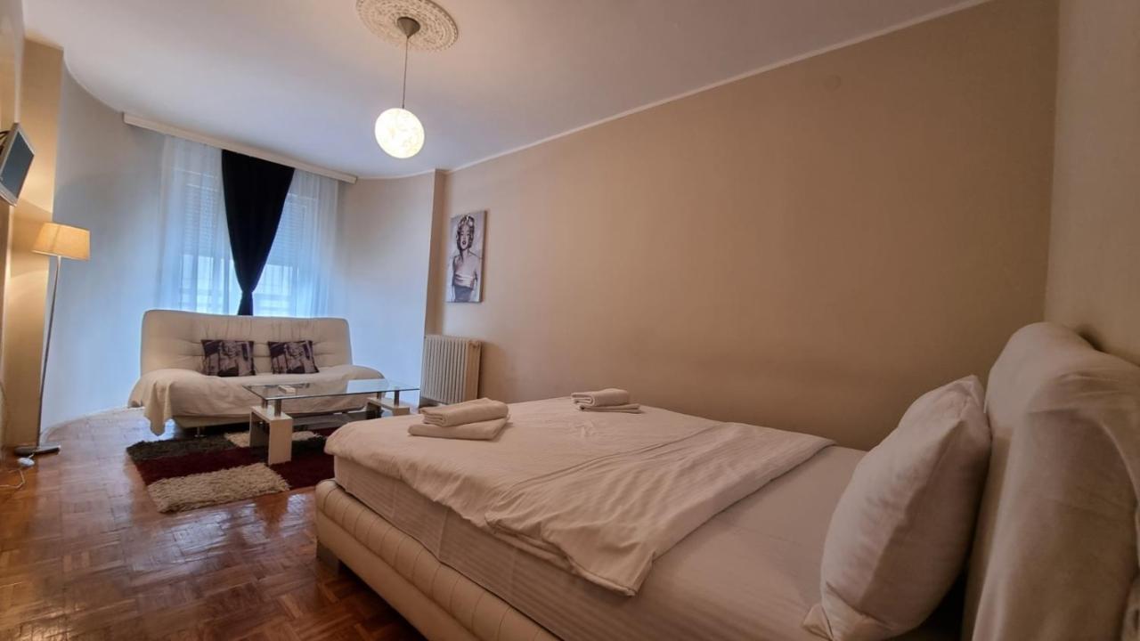 Slavija Square Apartments ベオグラード エクステリア 写真